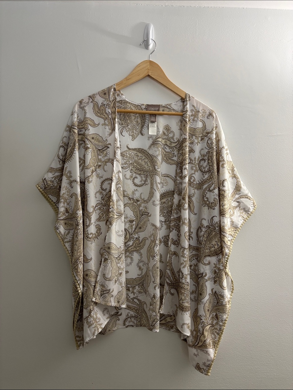 Chico's Cream and Gold Paisley Open Kimono